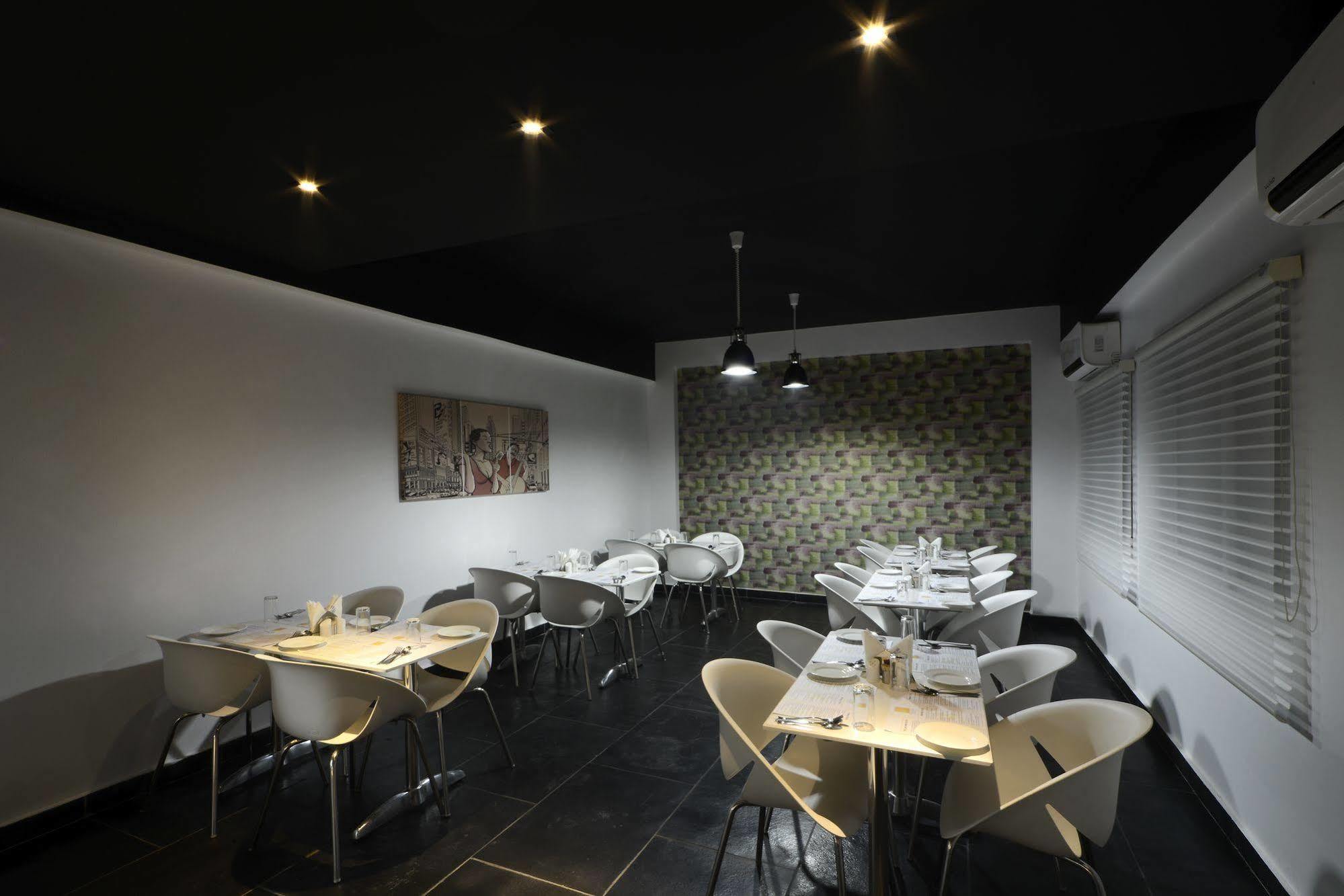 Hotel Serenity La Vista Χιντεραμπάντ Εξωτερικό φωτογραφία